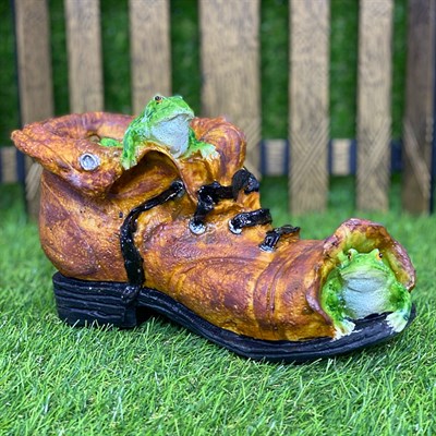 Кашпо ботинок с лягушками коричневый - фото 5441